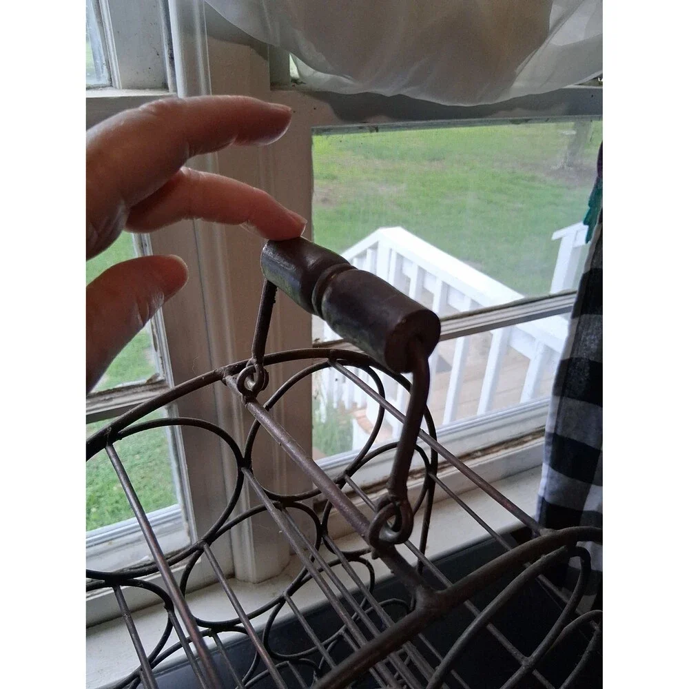 418 Metal Tabletop Wine Bottle Holder Rack
